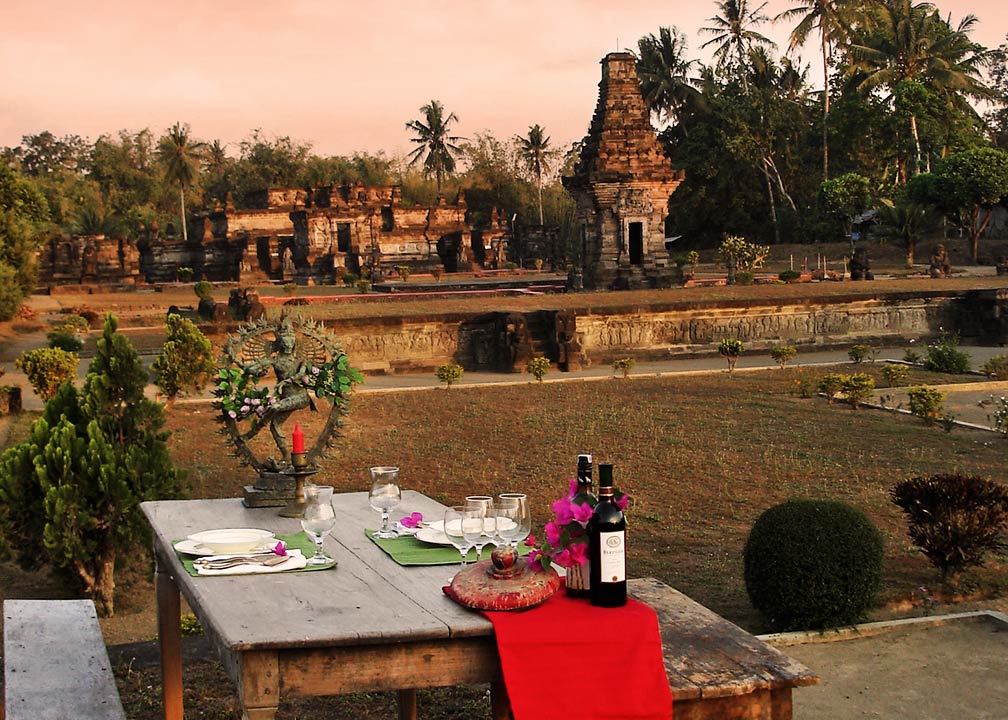 Lost Temple Dinner