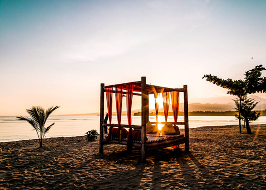 Picnic In Bed Hotel Tugu Lombok